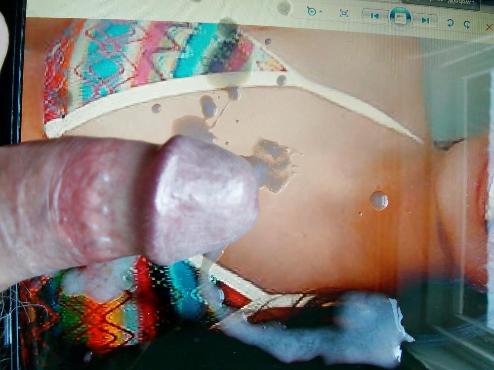 15P Pornlover gets a load of TT' sjuice all over her teen chest 