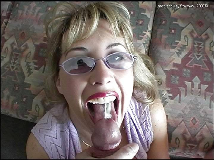 25P Horny busty housewife