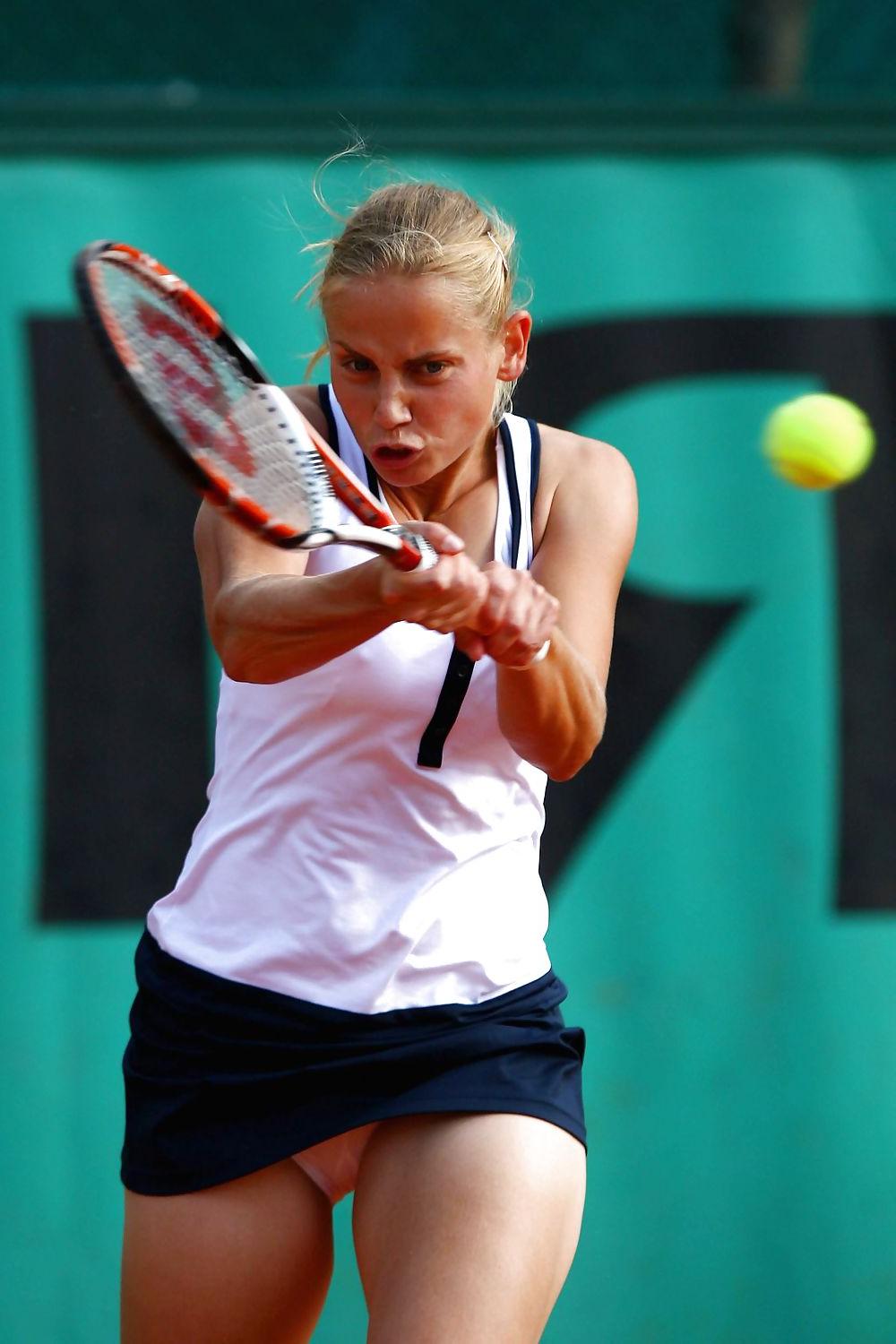 25P Sexy Tennis 1