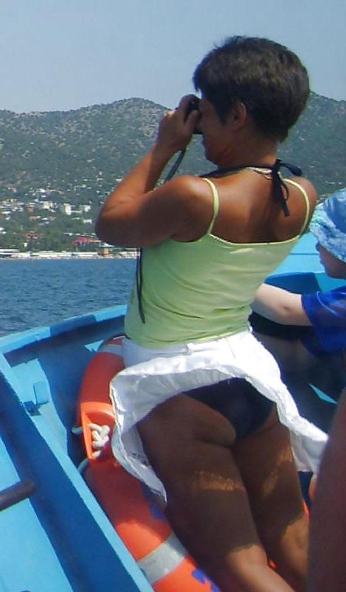 25P Beautiful Upskirt Babes 11 By Voyeur TROC