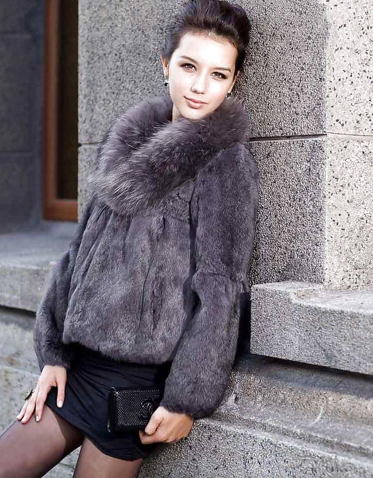 25P Fuck me in a fur coat honey