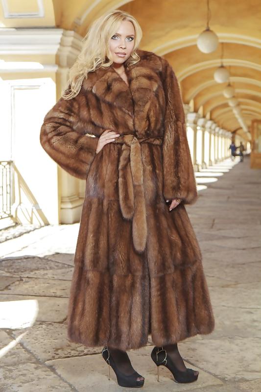 25P Fuck me in a fur coat honey