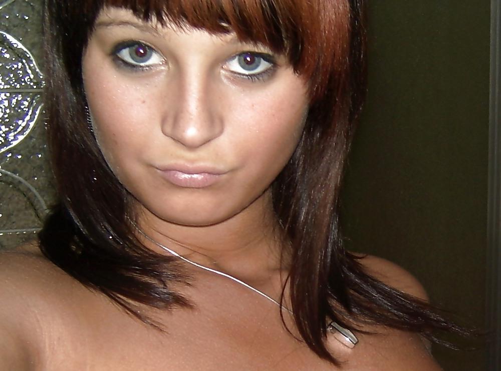 12P Amateur With Perfect Tits