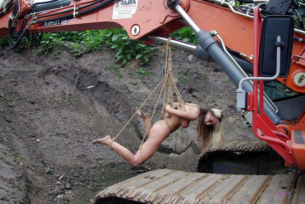 24P Not your average porn pics 6