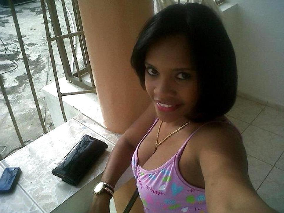 12P Dominican girl: Alicia