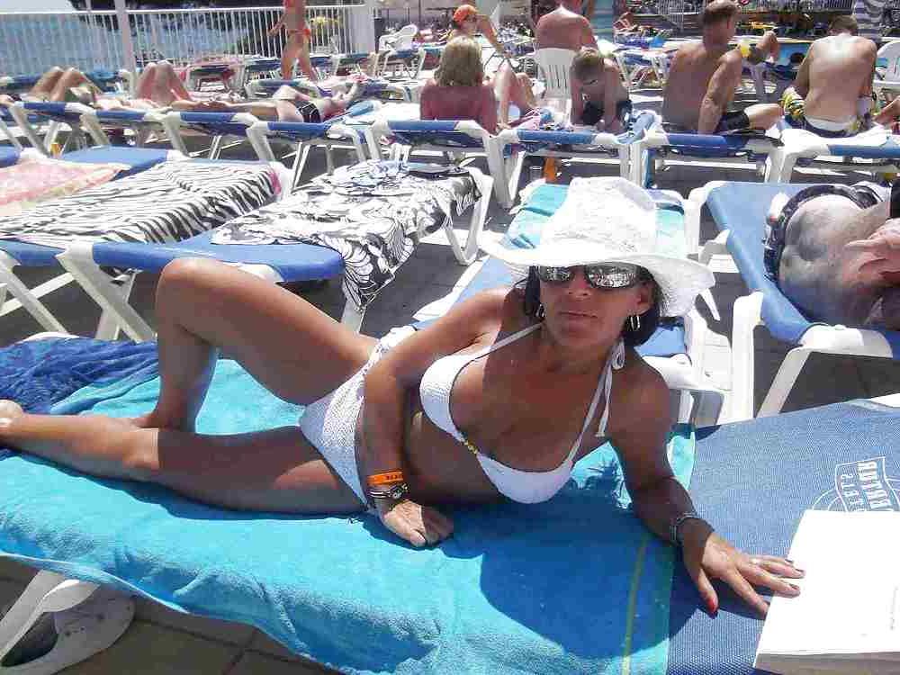 24P Cougar Linzi G