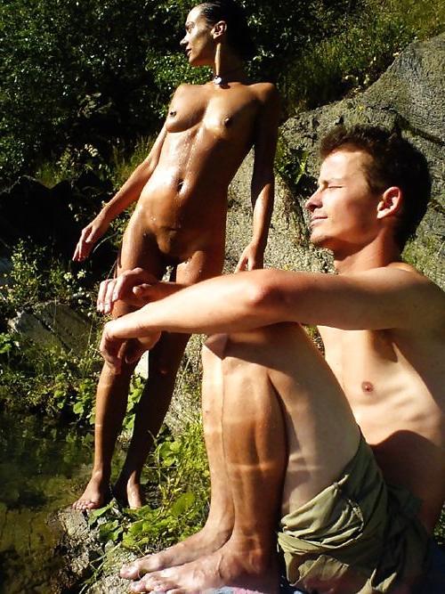 25P Naturist couple