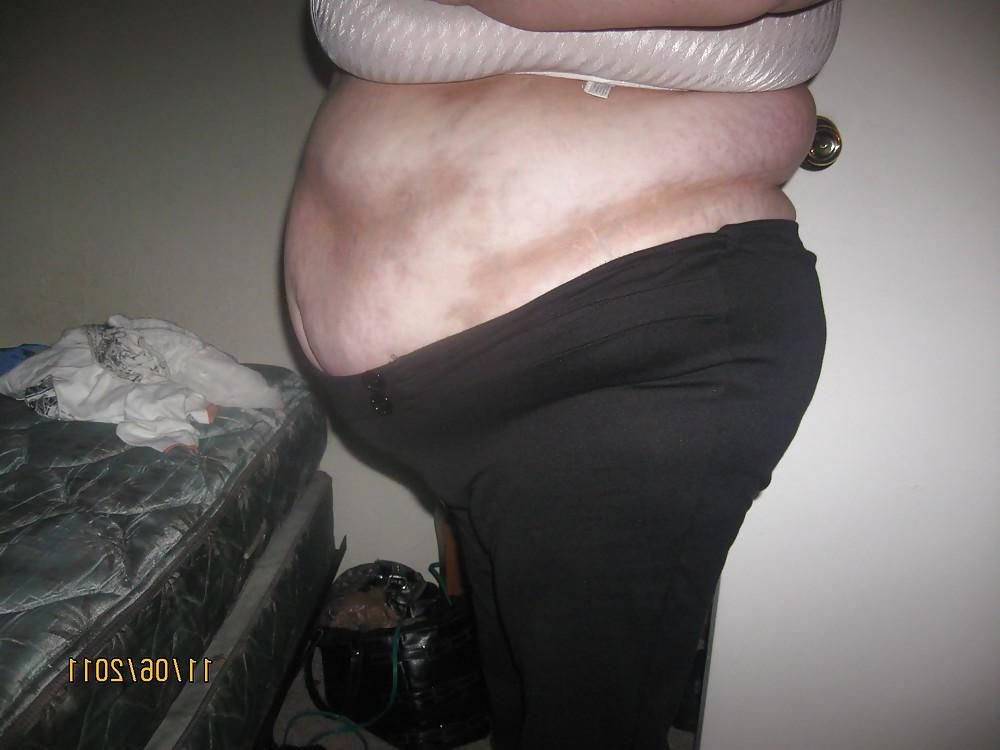 14P My sexy bbw wife belly