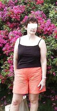 12P Fotze frisst Hose