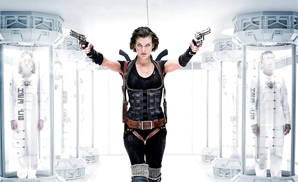 25P Girls Guns & Blades: Risk-or-Fun You Run Into Danger