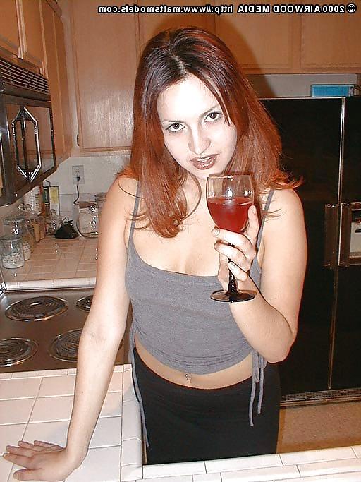 11P Housewife with Great Ass in Sheer Panties