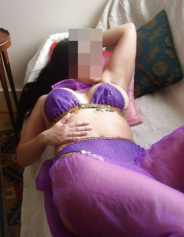 14P Belly Dancer