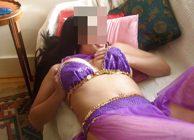 14P Belly Dancer