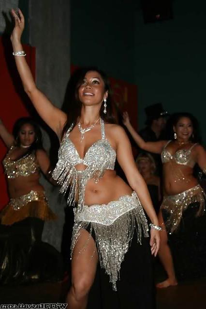 16P Belly dance girls arab