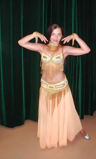 16P Belly dance girls arab