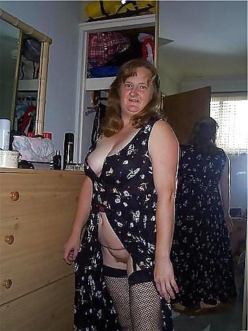 25P Australian   Slut  Wife  