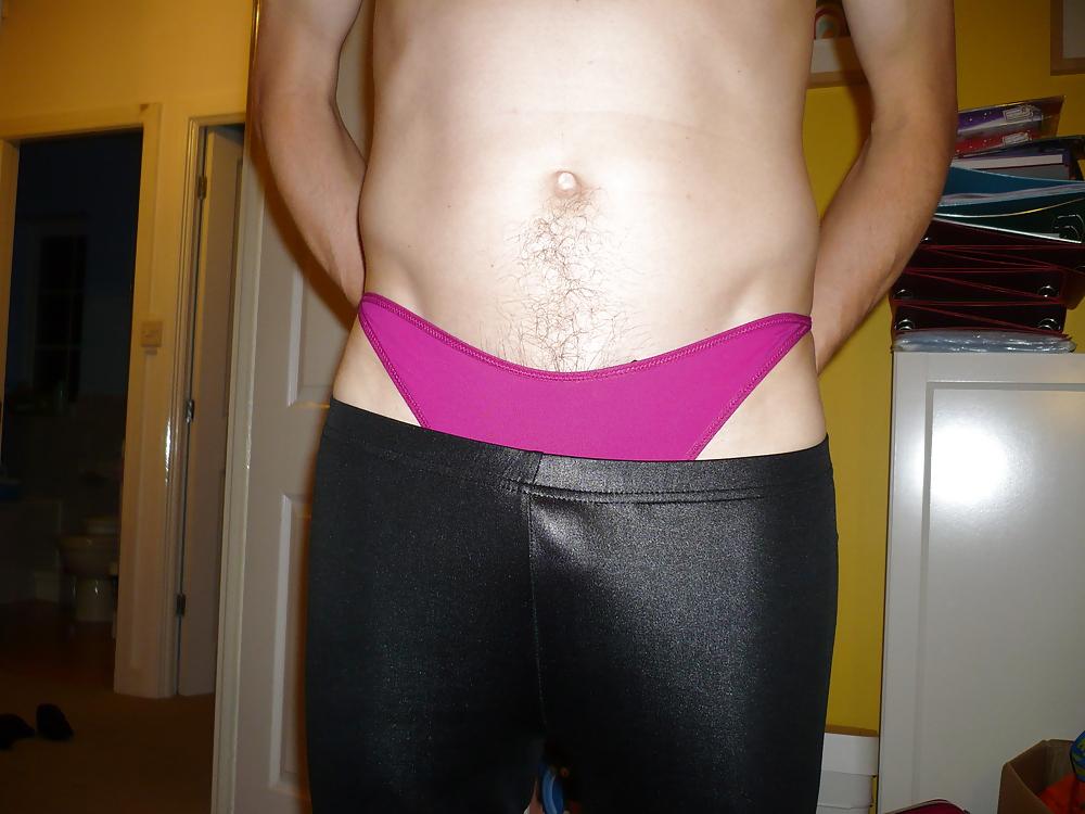 7P Black shiny leggings