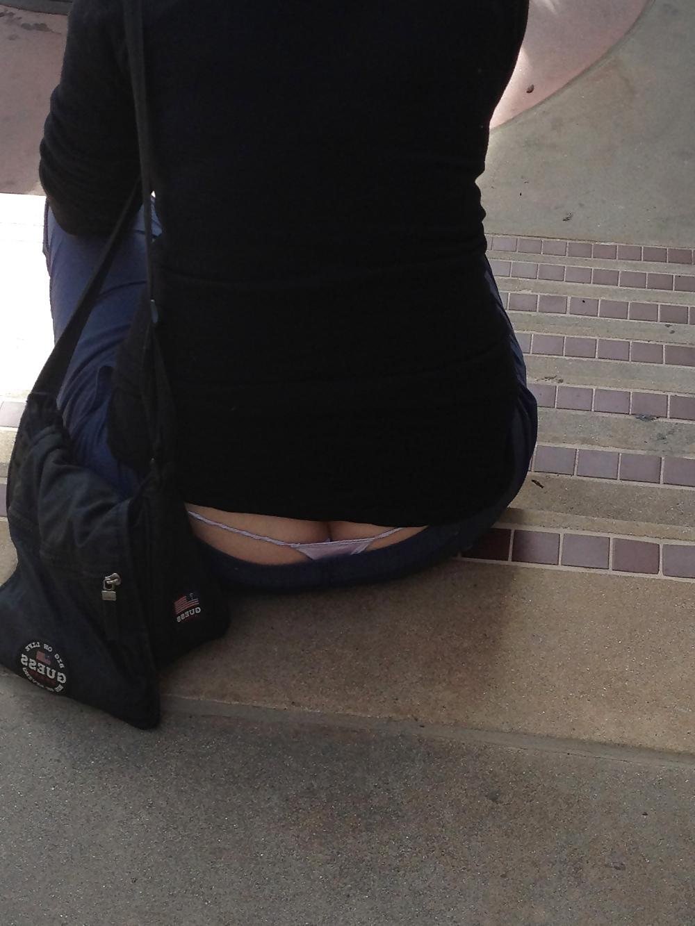14P Public Voyer Ass Pics