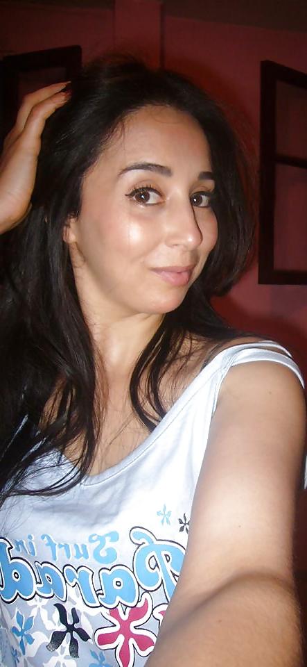25P For wanking & cum over ! Which one? commen t