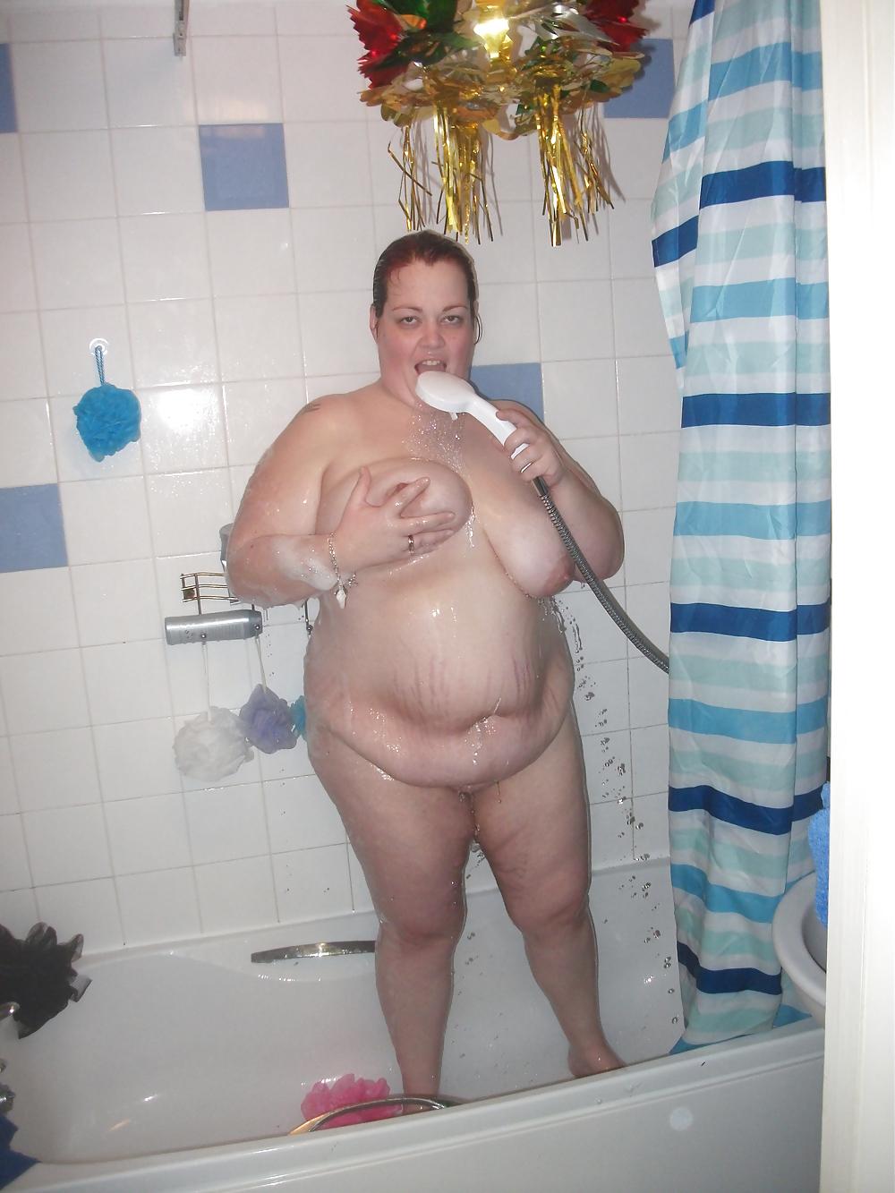 16P Saucy shower
