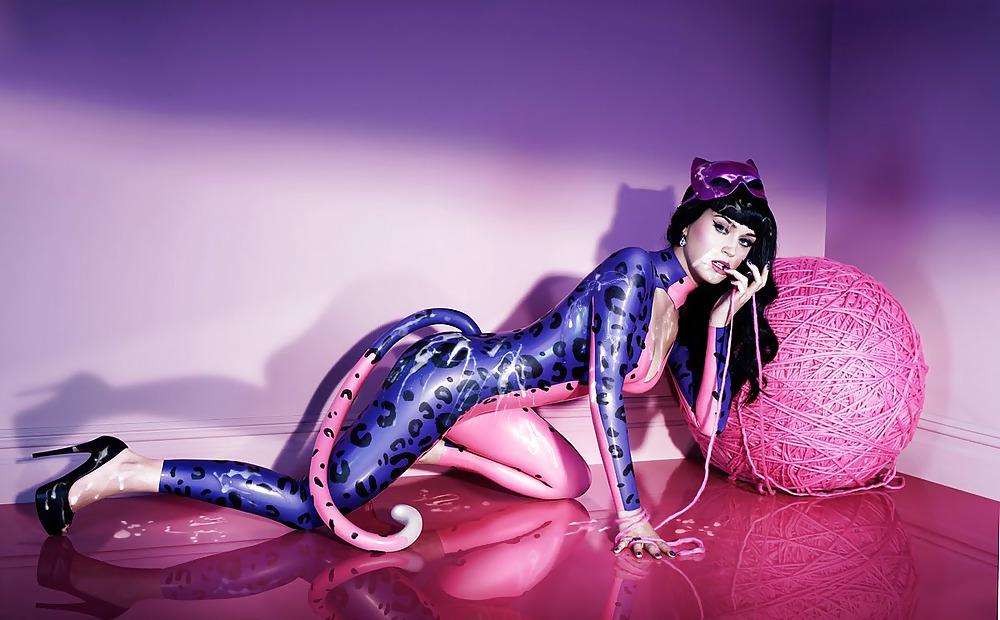 25P Katy Perry Fakes