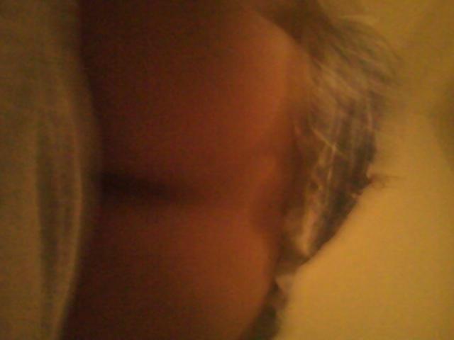 25P Wife bend over horny 