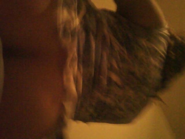 25P Wife bend over horny 