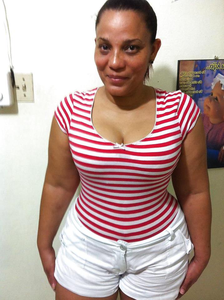 12P Dominican women: mariso