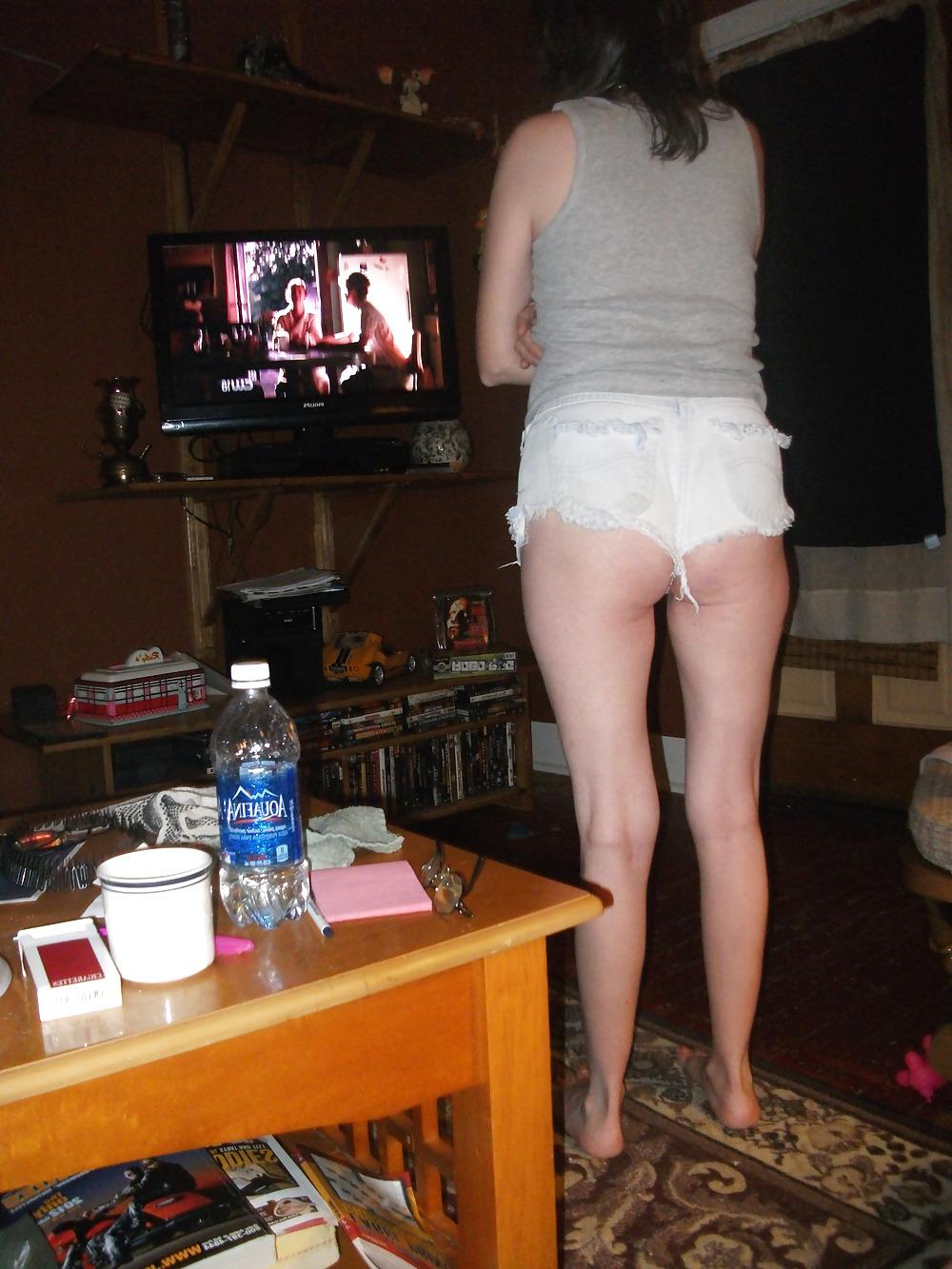 10P Short shorts