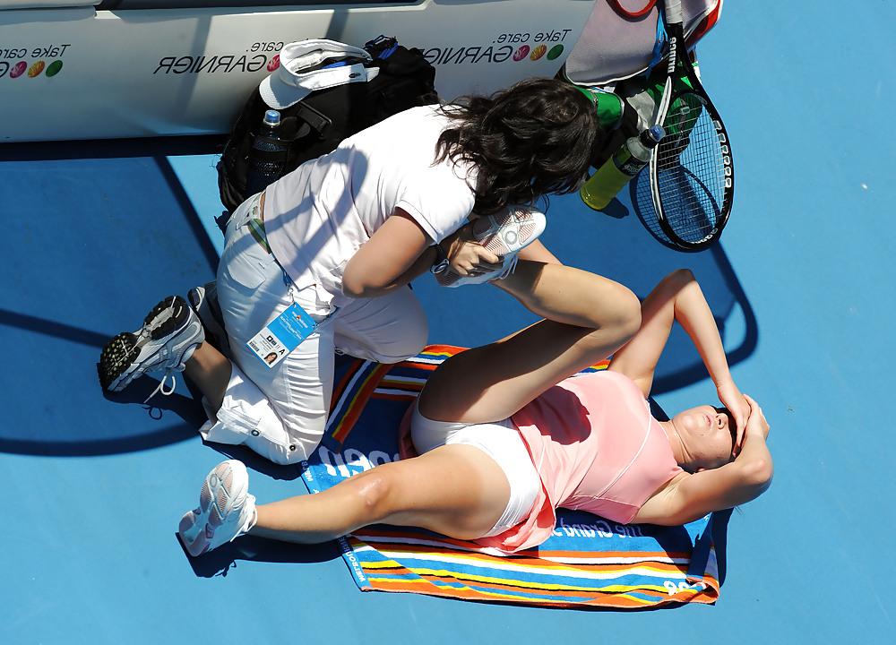 16P Jelena Jankovic Upskirts