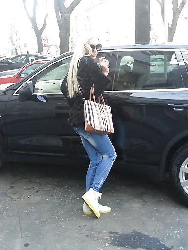 25P Shemale Escorts in Serbia