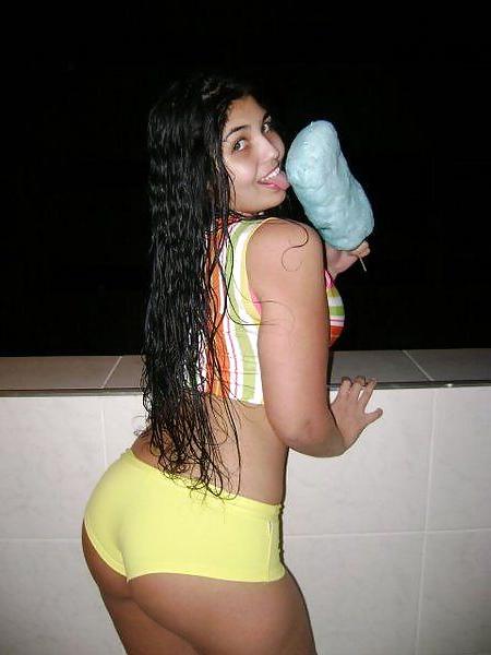 25P Latinas en shorts 2