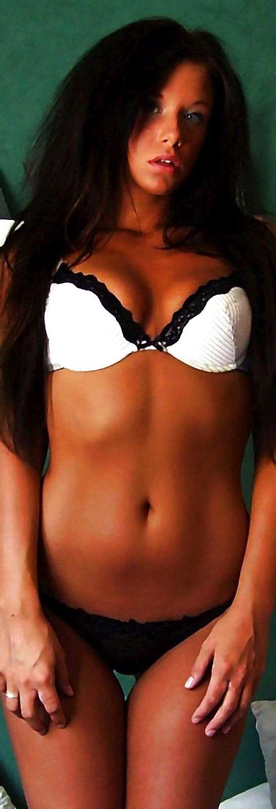 14P Add me on myflirtcrowd.com