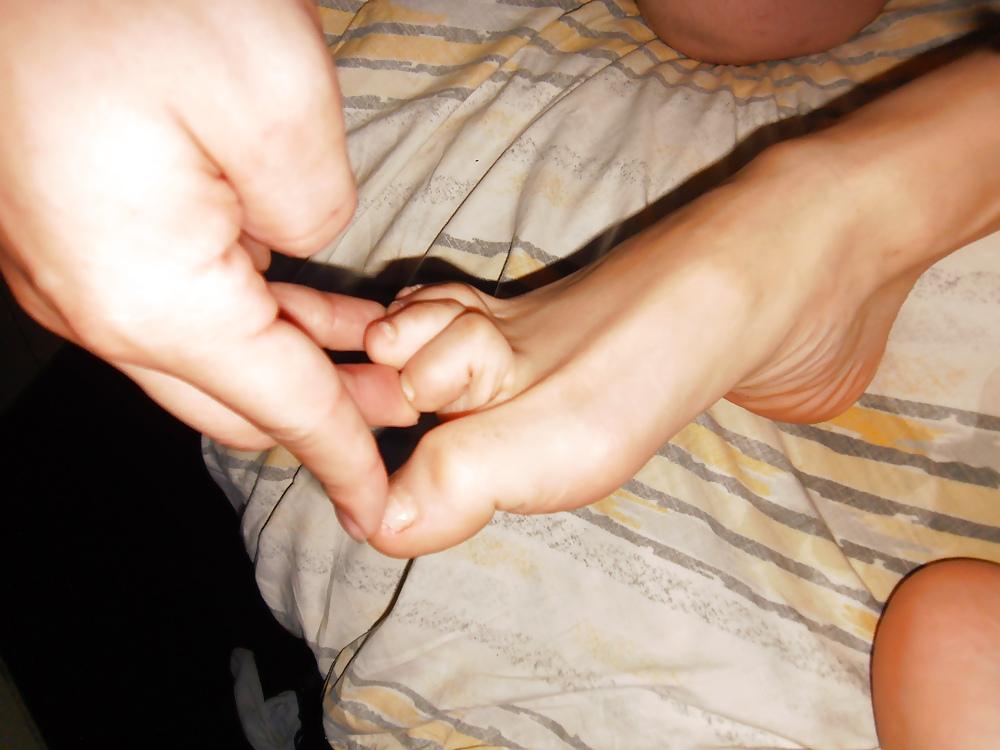 15P Vioella 's Feet - Foot Model toes and sole show