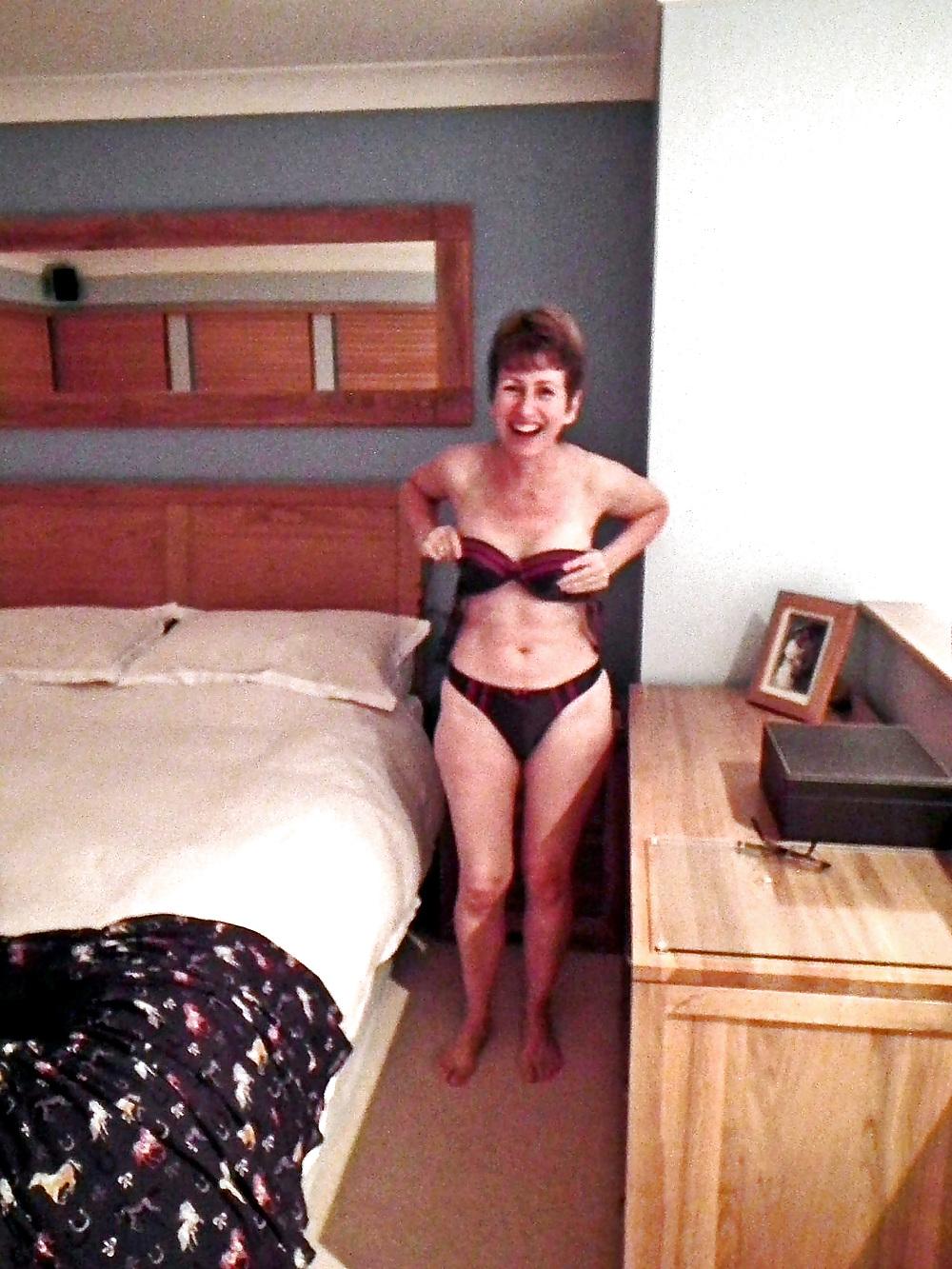 25P Update of Very Shy but Exposed Wife Sandra