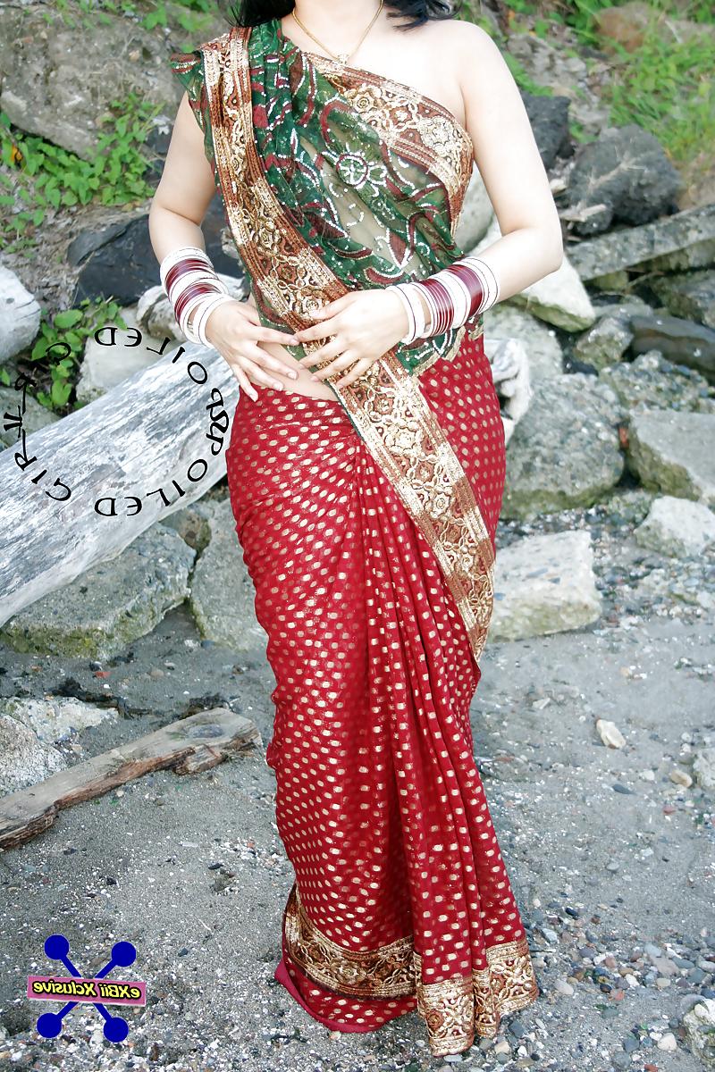 10P Young Indian Wife Tanishka