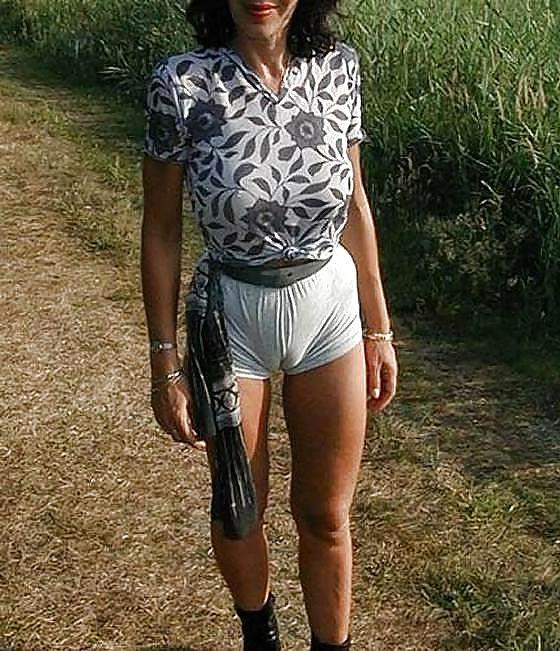 25P Il risucchio della figa - cameltoe