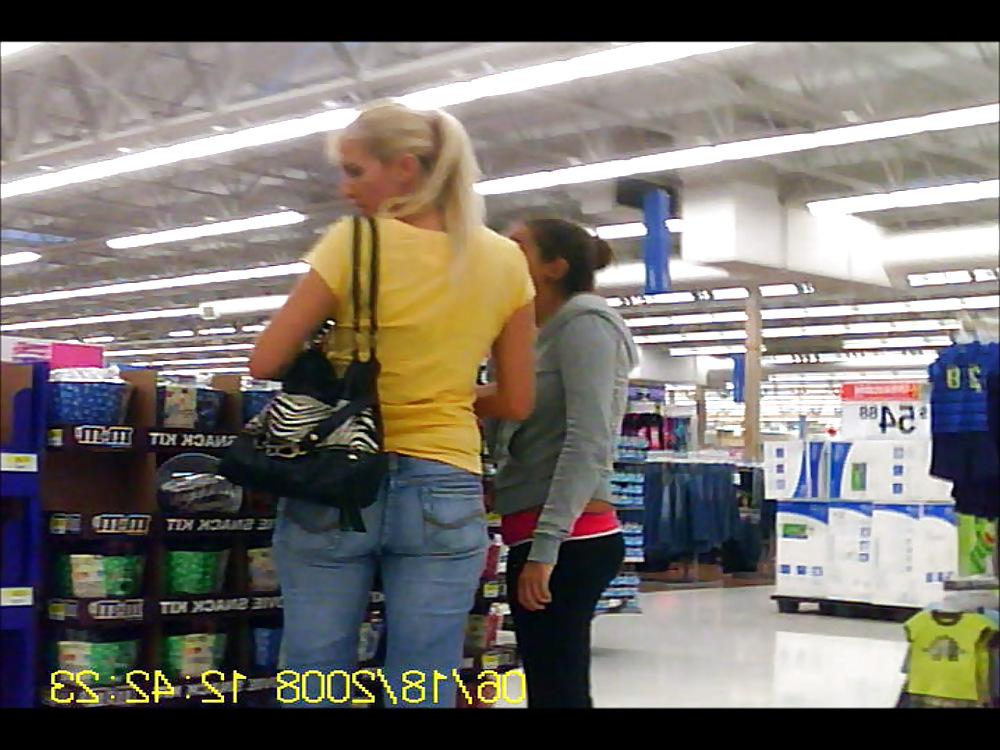 11P Blonde Milf Fuckable Ass