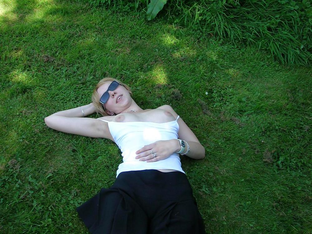 20P Perfect shaved young girl - N. C. 