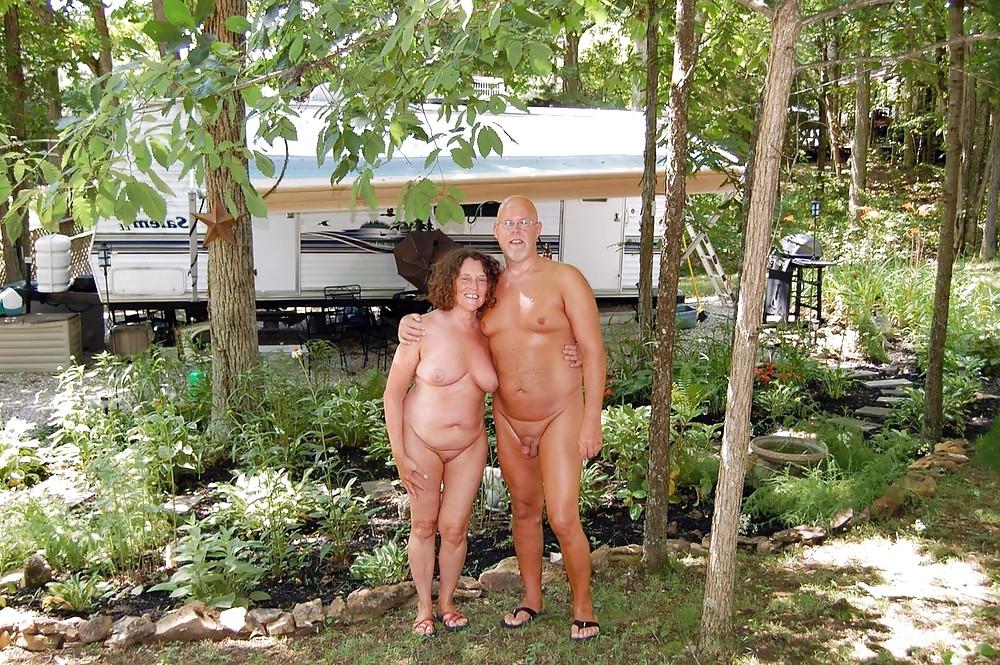 24P Naked couple 12.