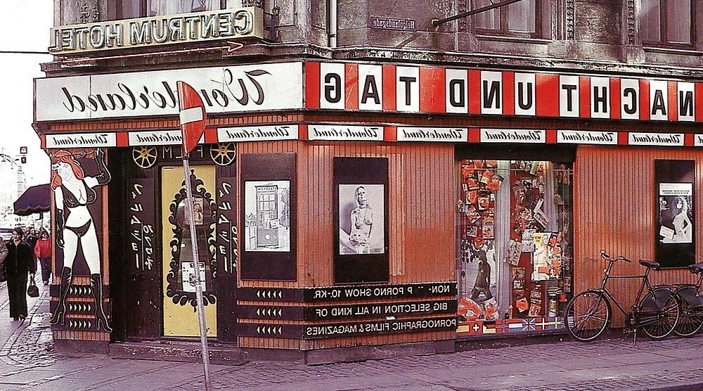 25P KNOCKING SHOP