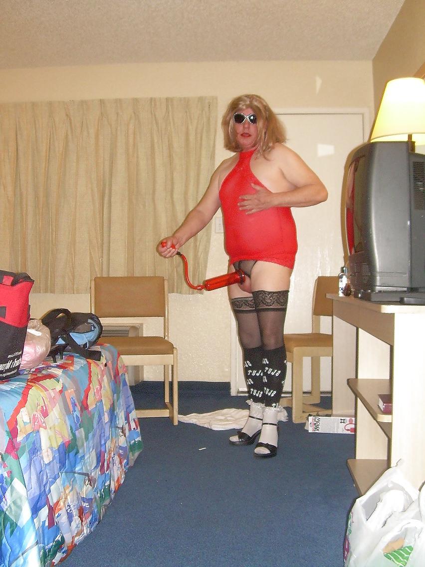 6P HOTEL 6 FUN DRESSED AS A SLUT PLAYING WITH NEW TOY
