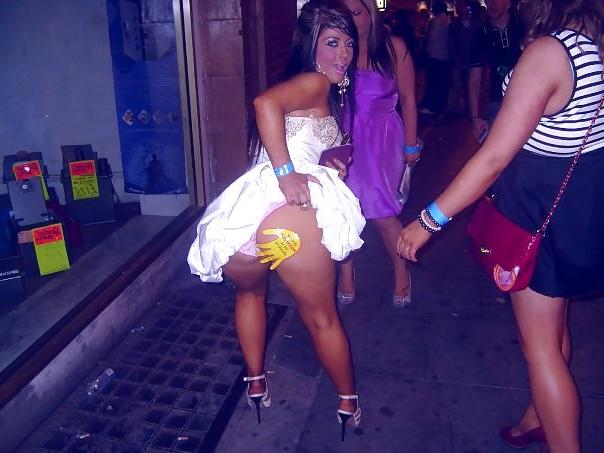 25P Bum Show