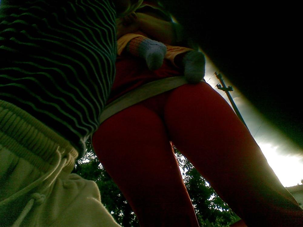 6P Camel toe lips non-nude