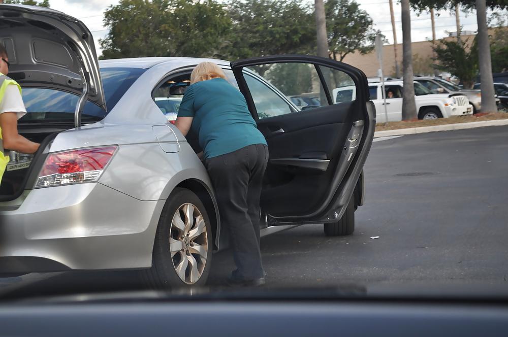 5P Fat Granny Ass Bent Over