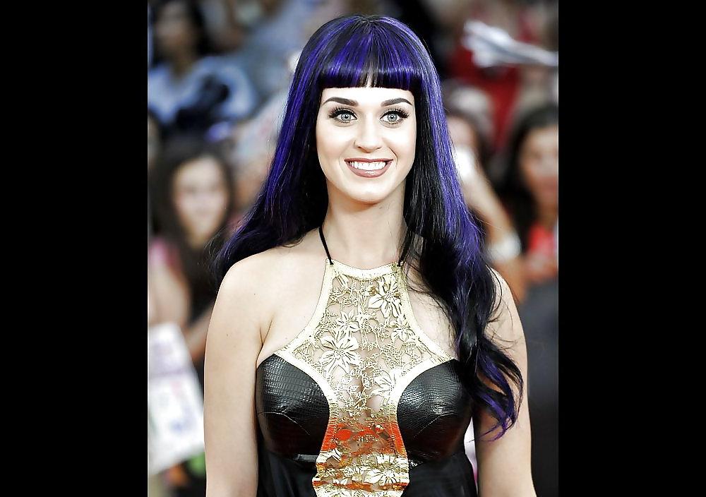 25P Katy Perry enjoying jerking over Katy :)