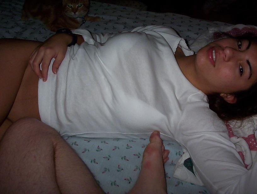 25P Brunette amateur ends up with cum over her face