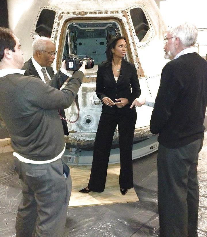 25P Let's Jerk Off Over ... Harris Faulkner (Fox News)