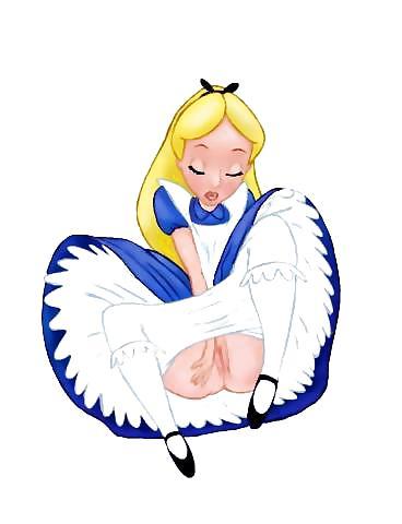 25P Alice: Trouble in Wonderland!