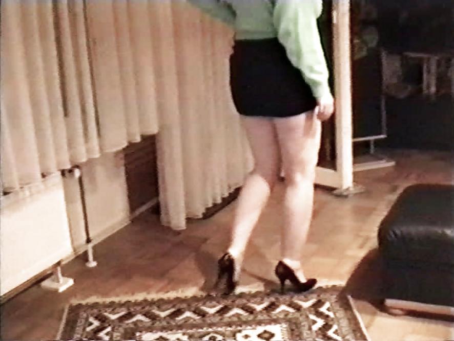 12P SAG - Mommies Juicy Downblouse Udders In A Green Sweater 07